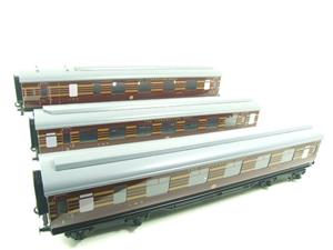 Ace Trains O Gauge C28A LMS Maroon Coronation Scot Coaches x3 Set A Brand NEW Boxed 2/3 Rail Bargain Clearance Priced Ltd Stock image 3
