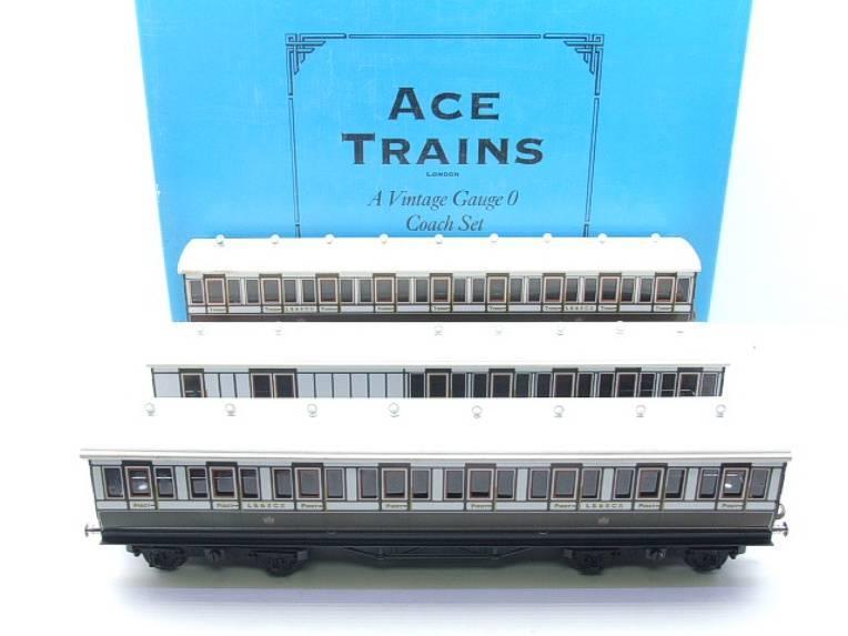 Ace Trains O Gauge "LBSCR" C1 Passenger x3 Coaches Set Tinplate Boxed image 13