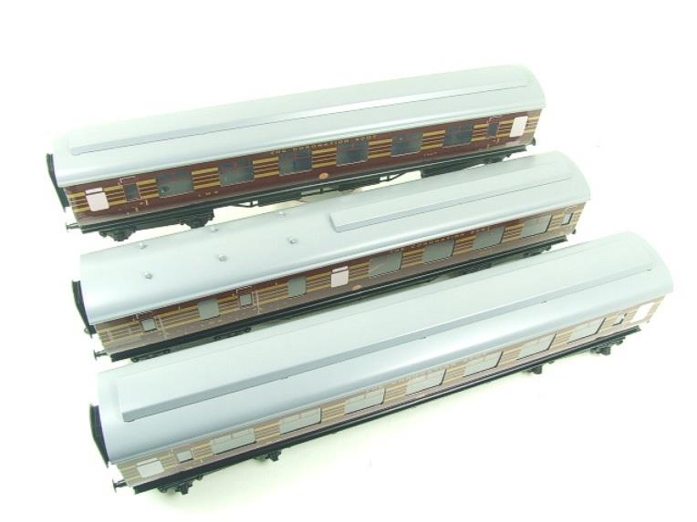 Ace Trains O Gauge C28B LMS Maroon Coronation Scot Coaches x3 Set B Brand NEW Boxed 2/3 Rail Bargain Clearance Priced Ltd Stock image 14
