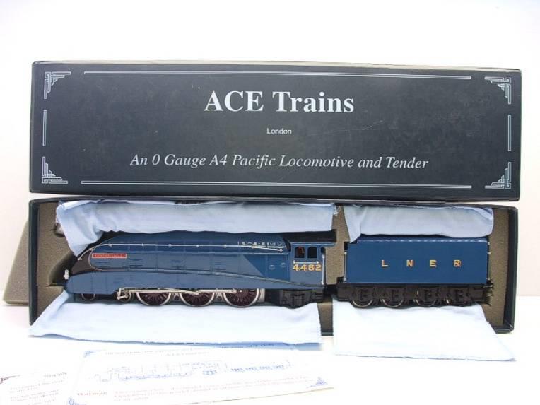 Ace Trains O Gauge E4 LNER A4 Pacific "Kestral" R/N 4485 Electric 3 Rail Boxed image 18
