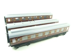 Ace Trains O Gauge C28B LMS Maroon Coronation Scot Coaches x3 Set B Brand NEW Boxed 2/3 Rail Bargain Clearance Priced Ltd Stock image 3