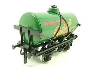 Ace Trains O Gauge G1 Four Wheel "Wakefield Castrol Motor Oil" Fuel Tanker image 6